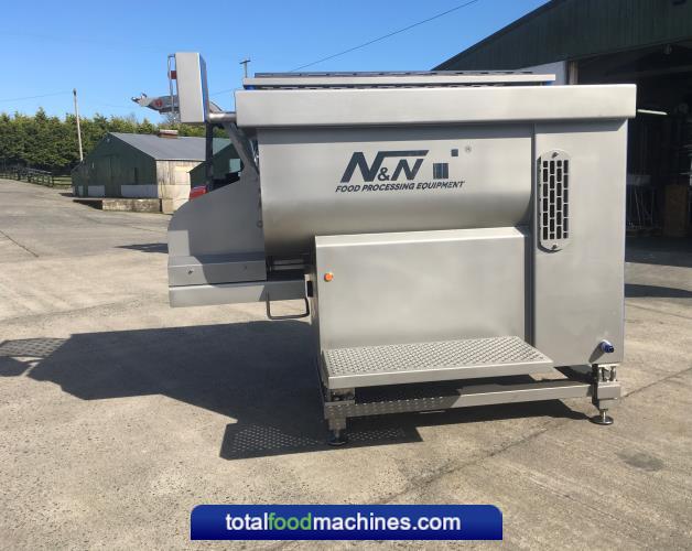 N&N Nadratowski Twin Shaft Paddle MIX-900FW with Weighing Scales and Tote Bin Loader 